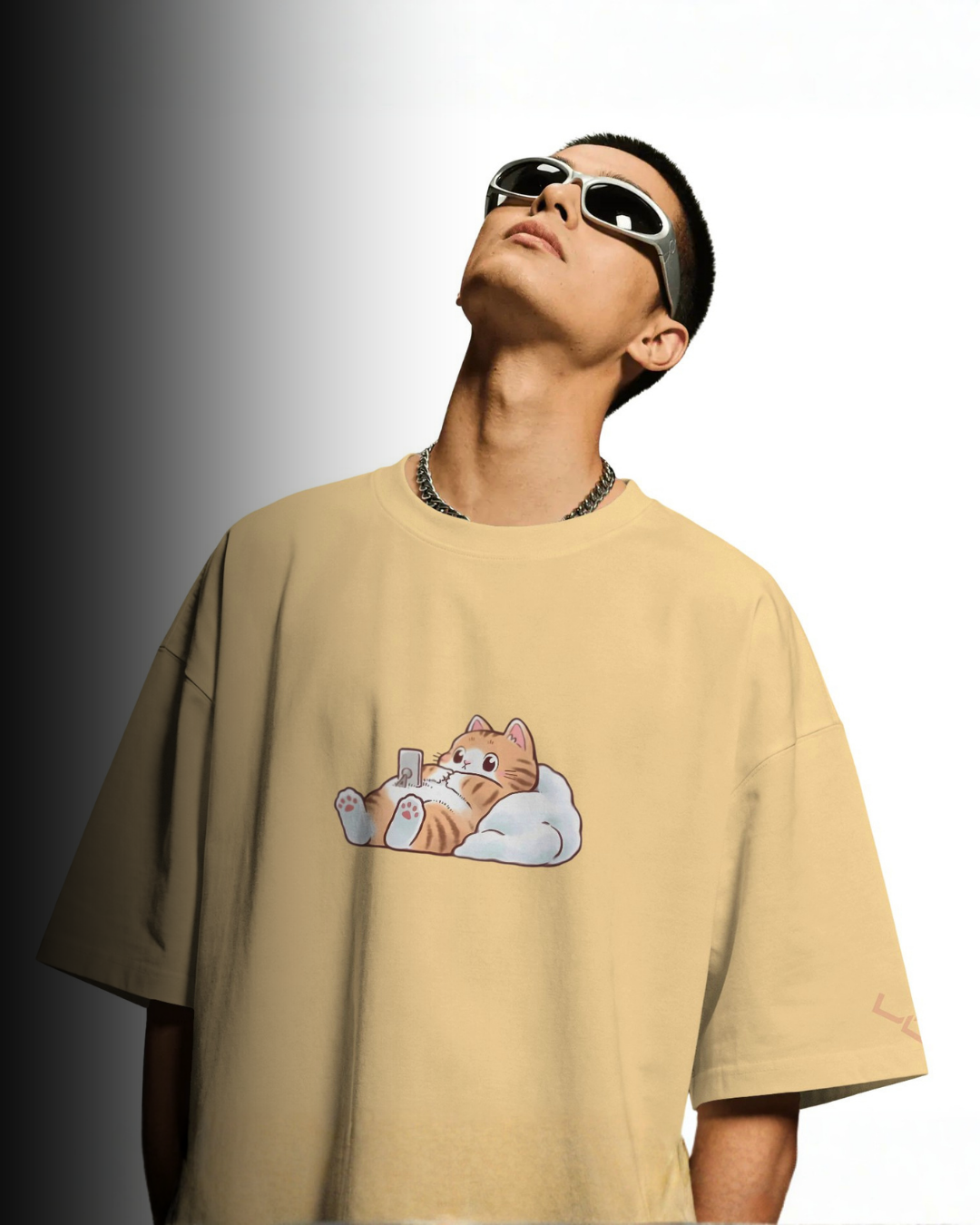 Sleepy Kitty - Oversized Tee