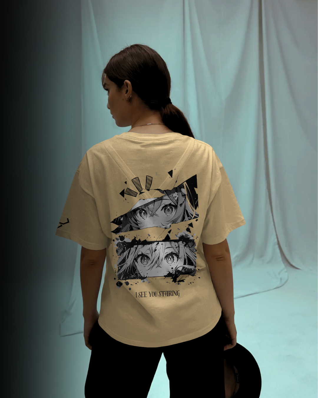 Staring - Oversized Tee