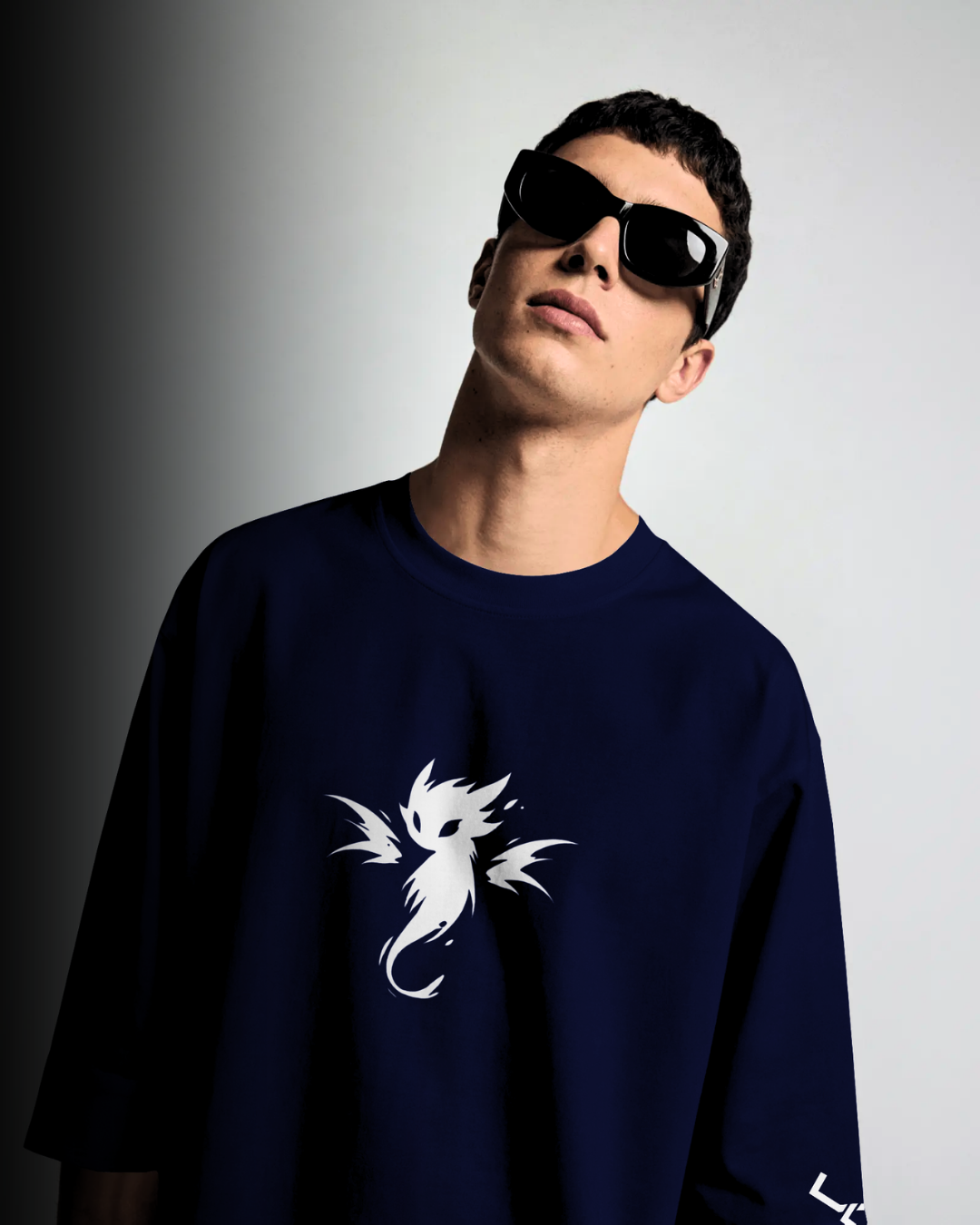Toothless - Oversized Tee